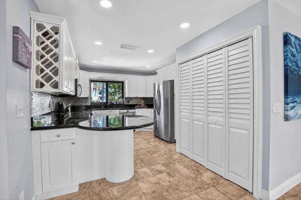 Ceaire, 4310 S Ocean Blvd #B, Highland Beach, Florida 33487, image 3