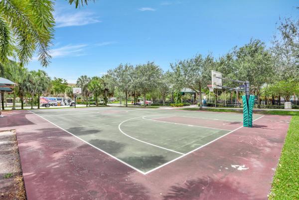 Palm-Aire Country Club 2, 3000 S Course Dr #608, Pompano Beach, Florida 33069, image 1