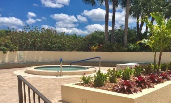 Boca Delray Golf & Country Club, 5055 Oak Hill Ln #221, Delray Beach, Florida 33484, image 2