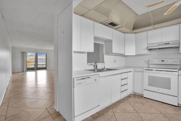 Bimini Village, 3405 Bimini Ln #M4, Coconut Creek, Florida 33066, image 2