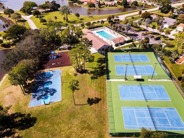 The Lakes Of Sherbrooke, 8515 Lake Point Ct, Lake Worth, Florida 33467, image 2