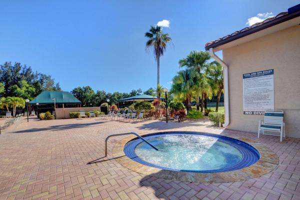 6069 Parkwalk Dr, Boynton Beach, Florida 33472, image 1
