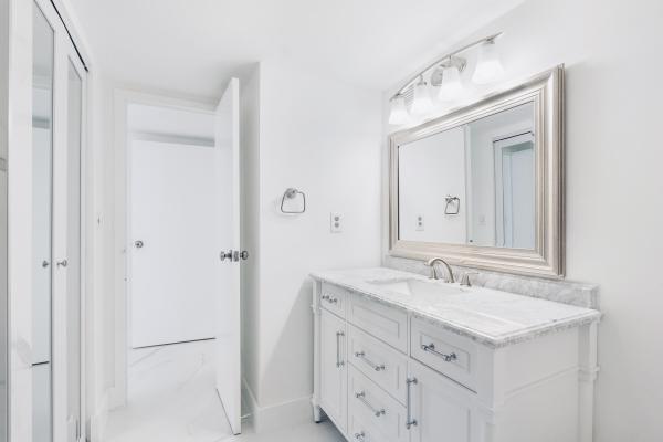 Towers Of Oceanview South, 600 Parkview Dr #718, Hallandale Beach, Florida 33009, image 1