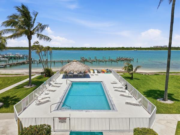 La Entrada Del Mar, 1300 Seaway Dr, Fort Pierce, Florida 34949, image 1