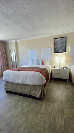 The Aventura Beach Club, 19201 Collins Ave #1122, Sunny Isles Beach, Florida 33160, image 2