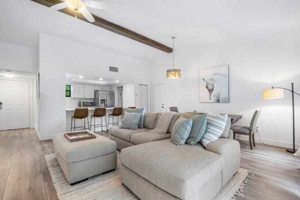 Tennis Lodges, 11863 Wimbledon Cir #504, Wellington, Florida 33414, image 1