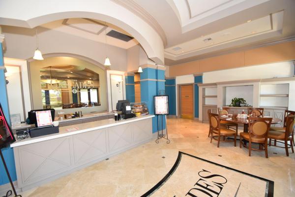 Wedgewood At The Cascades, 7169 Foxworth Ct, Boynton Beach, Florida 33437, image 1