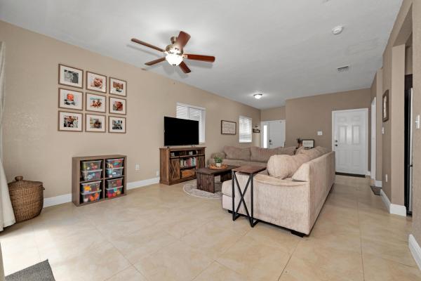 Emilios Place At Oasis, 381 NE 35th Ter, Homestead, Florida 33033, image 1