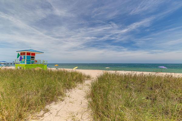 Ever April Apartments, 8 Briny Ave #206, Pompano Beach, Florida 33062, image 2