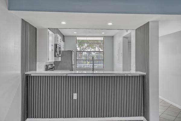 Whitehall, 3650 Whitehall Dr #201, West Palm Beach, Florida 33401, image 3