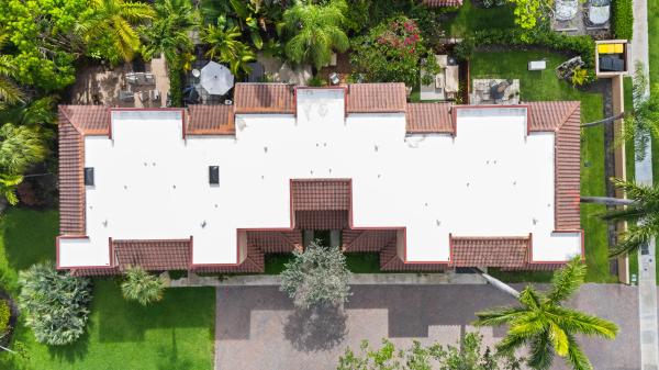 Spanish Springs Townhomes, 201 NE 16th Pl #104, Fort Lauderdale, Florida 33305, image 2
