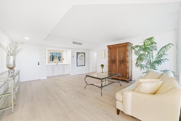 Mizner Court, 100 SE 5th Ave #412, Boca Raton, Florida 33432, image 1
