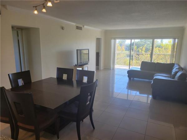 Palm-Aire Country Club 1, 3050 N Palm Aire Dr #508, Pompano Beach, Florida 33069, image 1