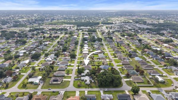 Hidden Oaks, 1070 SW Versailles Ave, Port St. Lucie, Florida 34953, image 2