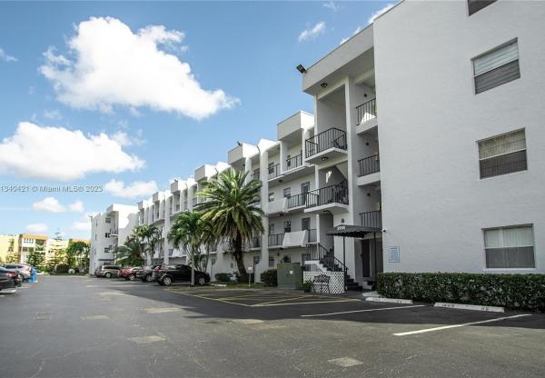 Quail Run Of Sunrise, 2998 E Sunrise Lakes Dr #116, Sunrise, Florida 33322, image 1