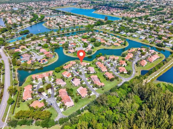 Woodstream, 10321 Windswept Pl, Boca Raton, Florida 33498, image 3