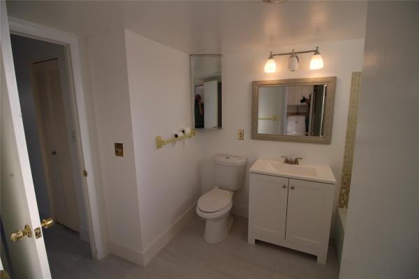 Danians North, 600 NE 2nd St #107, Dania Beach, Florida 33004, image 2