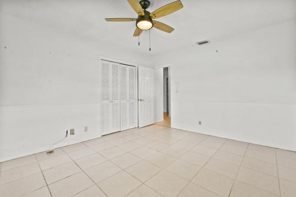 Knob Hill Club, 329 Knob Hill Blvd, Boca Raton, Florida 33431, image 3