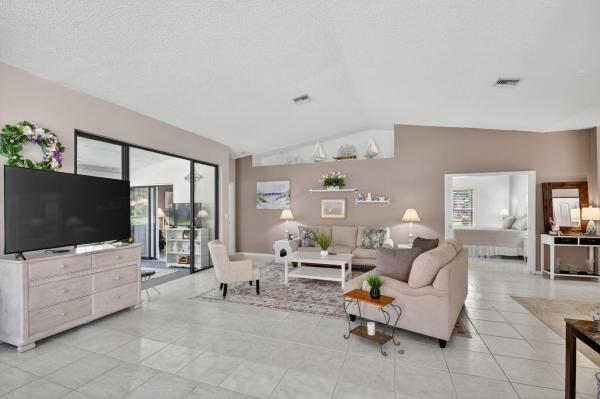 Palm Shores, 4810 Catamaran Cir, Boynton Beach, Florida 33436, image 2