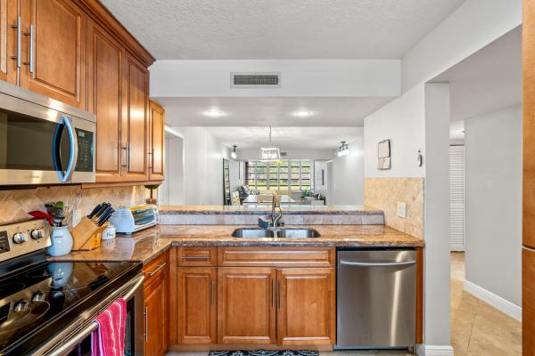 Whitehall 2 Of Pine Island Ridge, 1713 Whitehall Dr #106, Davie, Florida 33324, image 1