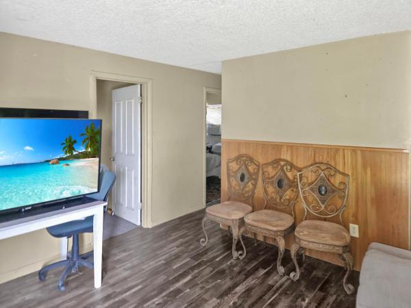 Dixieland, 314 Dickson Dr, Fort Pierce, Florida 34982, image 3