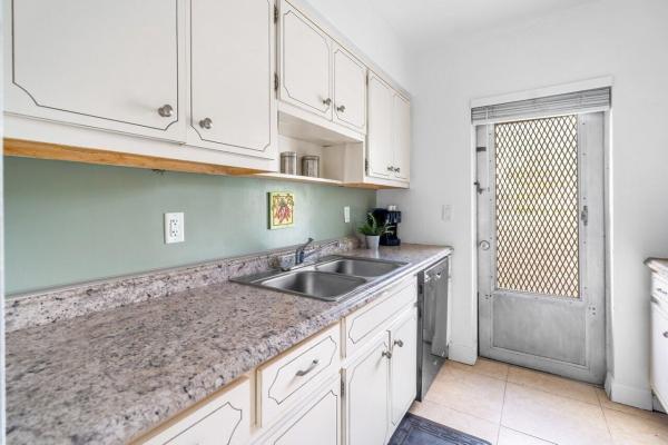 Town Acres, 262 SE 9th Ave #1-4, Deerfield Beach, Florida 33441, image 1