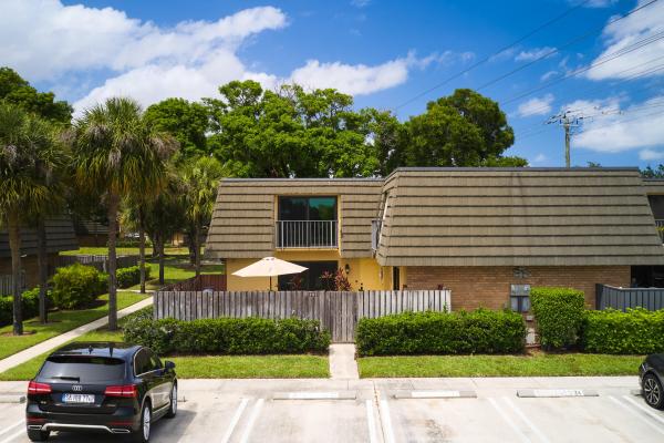 Village Of Sandalwood Lakes, 3113 31st Way, West Palm Beach, Florida 33407, image 1