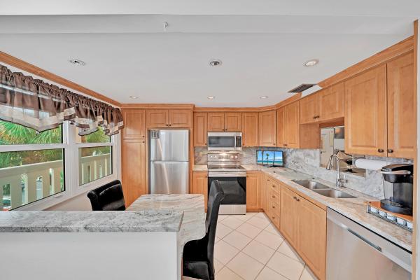 Granada Village, 2004 Granada Dr #J3, Coconut Creek, Florida 33066, image 1