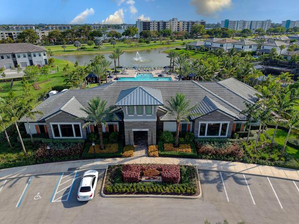 Oak Tree, 4463 Providence Way, Oakland Park, Florida 33309, image 2