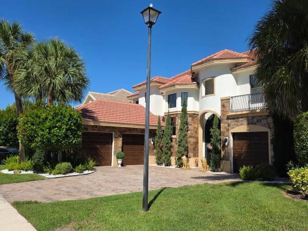 Versailles At Wellington, 3581 Collonade Dr, Wellington, Florida 33449, image 1