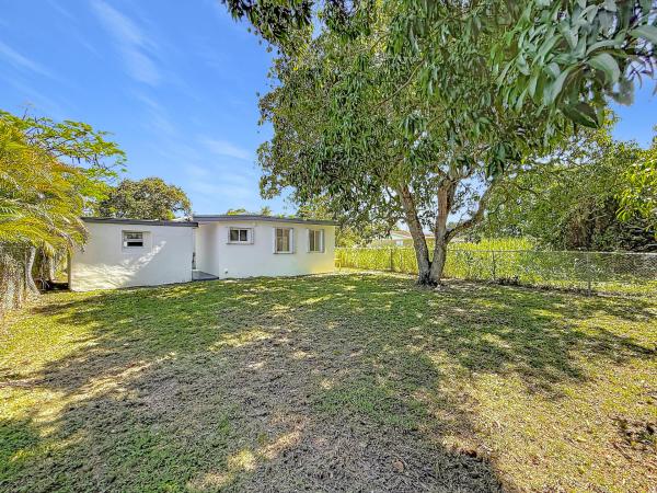 10235 SW 177th St, Unincorporated Dade County, Florida 33157, image 1