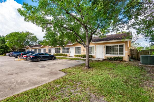 3838 SW 48th Ave #C-22, Pembroke Park, Florida 33023, image 1