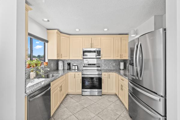 Gleneagles, 7533 Glendevon Ln #905, Delray Beach, Florida 33446, image 1