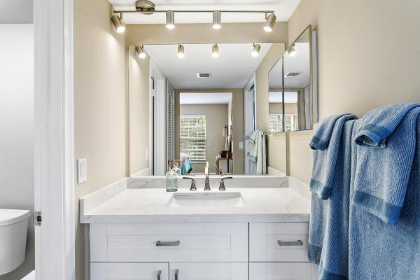 Tamberlane, 5510 Tamberlane Cir #242, Palm Beach Gardens, Florida 33418, image 3