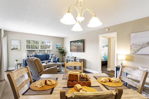 Tamberlane, 5510 Tamberlane Cir #242, Palm Beach Gardens, Florida 33418, image 2