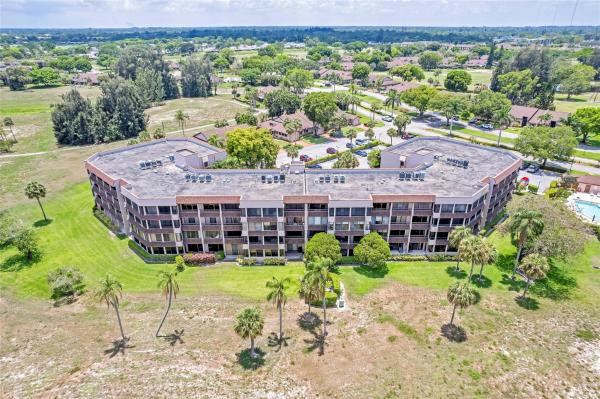 Versailles Court At The Fountains Country Club, 4702 Fountains Dr S #205, Lake Worth, Florida 33467, image 2