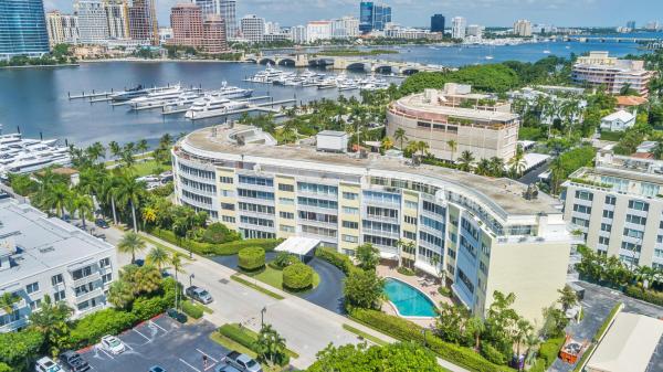 389 South Lake, 389 S Lake Dr #PHB, Palm Beach, Florida 33480, image 2