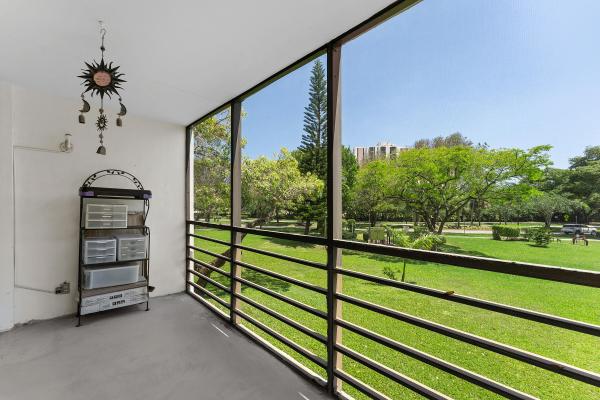 Biscaya, 20500 W Country Club Dr #210, Aventura, Florida 33180, image 1