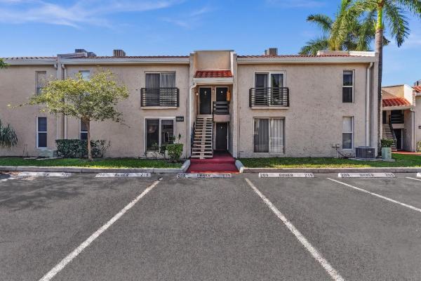 Embarcadero, 5314 NE 6th Ave #E20, Oakland Park, Florida 33334, image 1