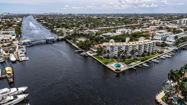 Pompano Yacht & Beach Club, 140 NE 28th Ave #502, Pompano Beach, Florida 33062, image 2