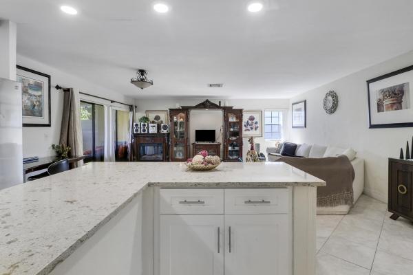 Chatelaine, 3336 Avenue Villandry, Delray Beach, Florida 33445, image 2