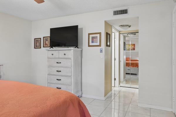 9681 E Sills Dr #102, Boynton Beach, Florida 33437, image 1