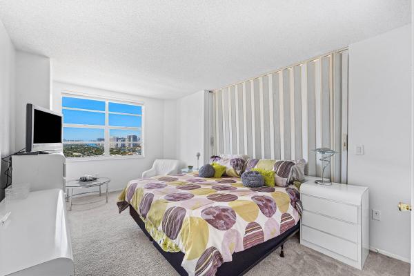The Hemispheres, 1980 S Ocean Dr #18Q, Hallandale Beach, Florida 33009, image 2