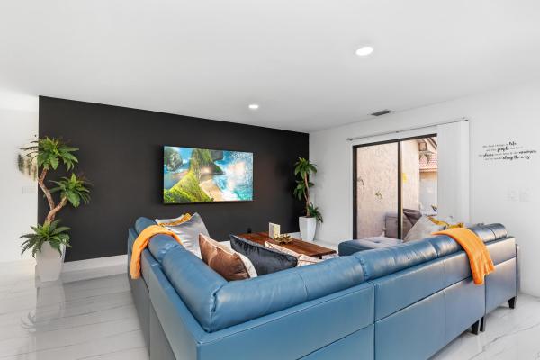 Starlight Cove, 484 NW 38th Ter, Deerfield Beach, Florida 33442, image 1