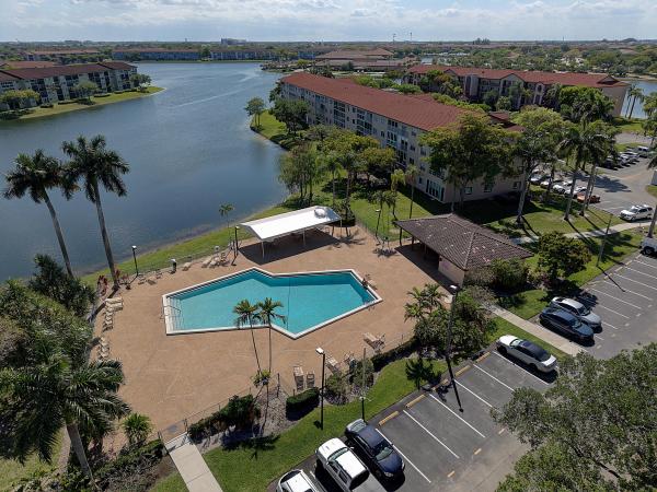 Hawthorne At Century Village, 1200 SW 130th Ave #402G, Pembroke Pines, Florida 33027, image 3