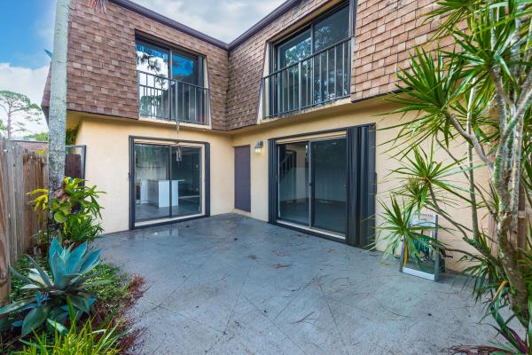 Pine Grove Townhouses, 471 Kirk Rd #D, West Palm Beach, Florida 33406, image 1