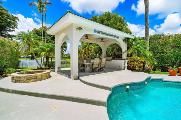Cypress Cove Of Jupiter, 6990 Cypress Cove Cir, Jupiter, Florida 33458, image 2