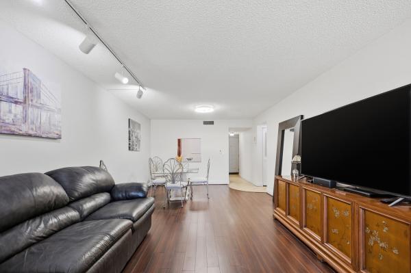 Holiday Springs, 3231 Holiday Springs Blvd #110, Margate, Florida 33063, image 3