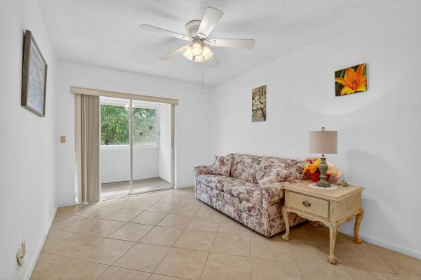 317 N Windsor N, West Palm Beach, Florida 33417, image 2