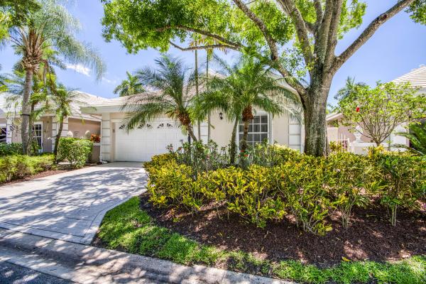 Canterbury, 206 Canterbury Dr W, Palm Beach Gardens, Florida 33418, image 3